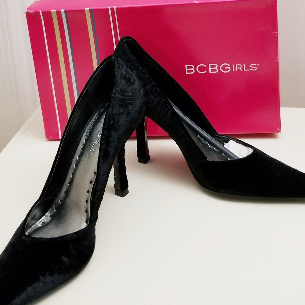 BCBGirls Katchen 3½" Heels, runs SMALL, NIB
